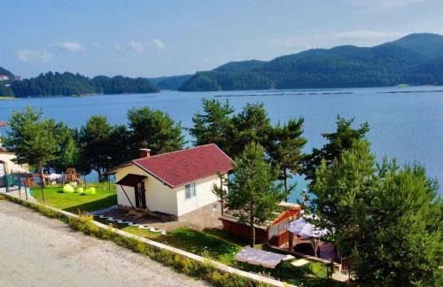Villa Eti