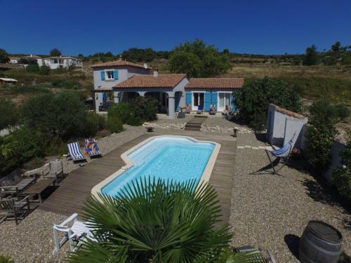 Villa in Camplong with Pool and Valley Views