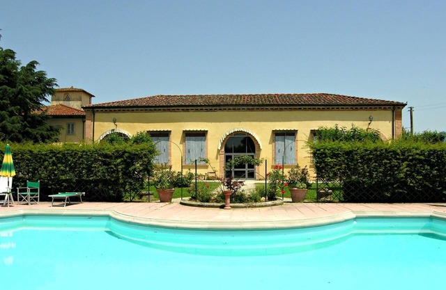 Villa in Scarperia with 3 bedrooms sleeps 6