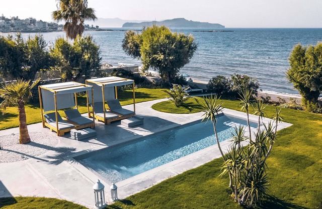 Villa Isalos I Sea fragrance & free heated pool