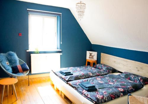 Villa Kunterbunt - sehr zentral, neu renoviert, 2SZ