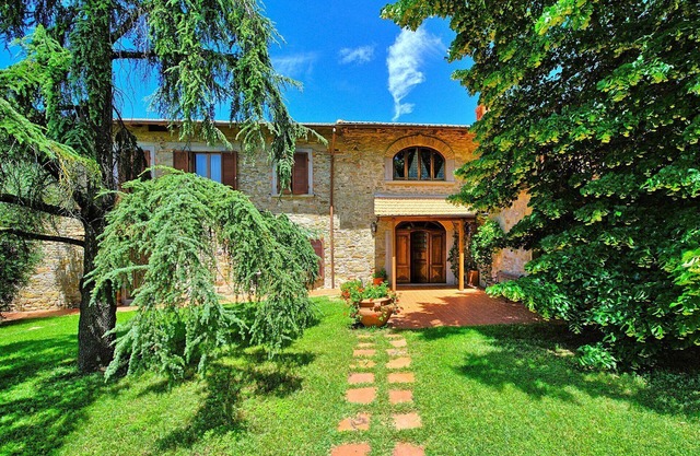 Villa Lorena - Country House in Valdarno, Tuscany