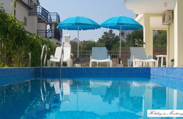 Villa Marko is Luxury 5 bedrooms apartment with private swimming pool