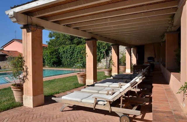 Villa Melangola