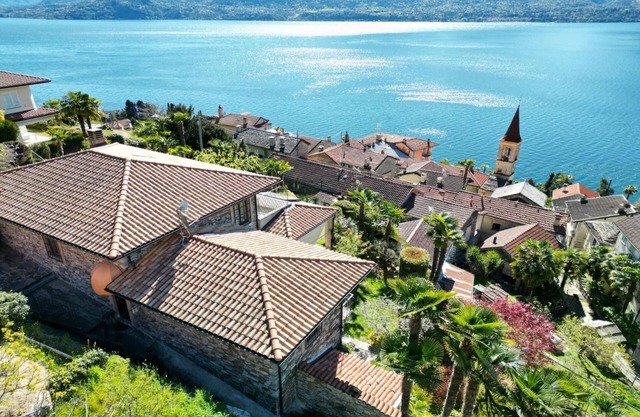 Villa near Lake with Panoramic Views