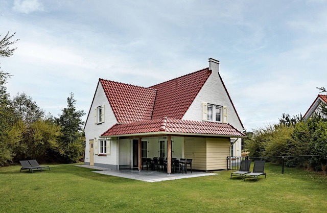 Villa near North Sea Beach, Cadzand-Bad