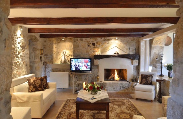 Villa Panona in the center of Crete