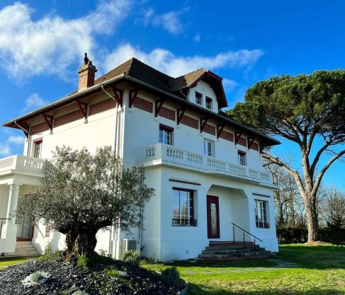 Villa Pomade