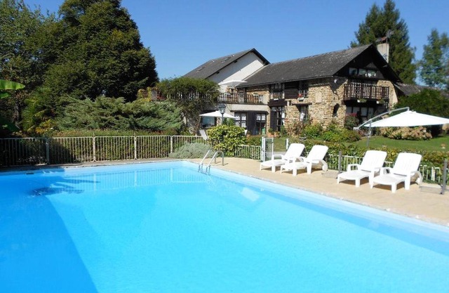 Villa spacieuse à Haut-de-Bosdarros avec piscine privée