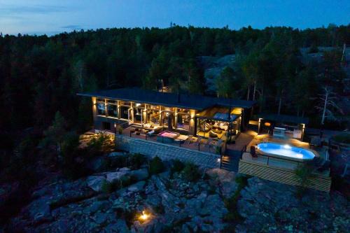 Villa Stone at Finsjolandet, archipelago hideway