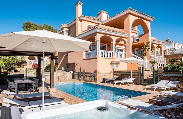Villa Treetops - family villa with heated pool in San Pedro de Alcantara/Marbella