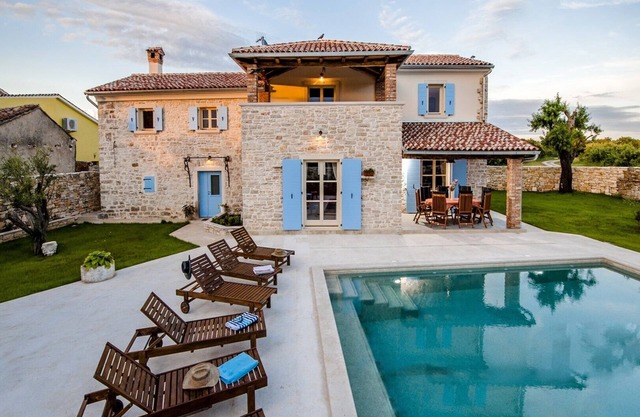 Villa Tomani with private pool