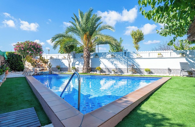Villa "Traditional" with Private Pool & Wi-Fi