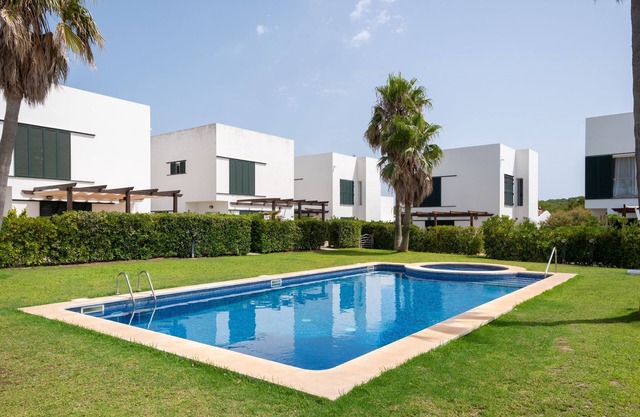 Villa with pool and sea view - Villa Rica
