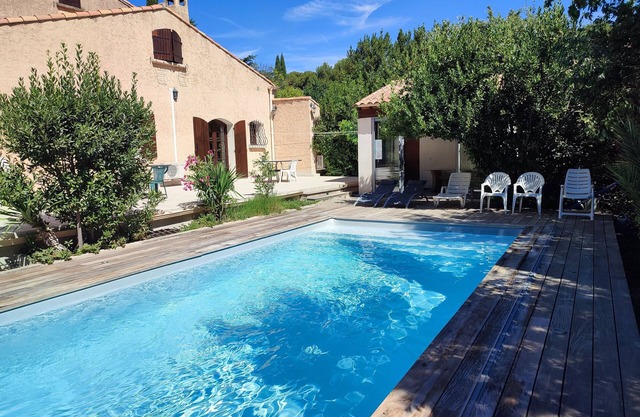 VILLA WITH PRIVATE POOL