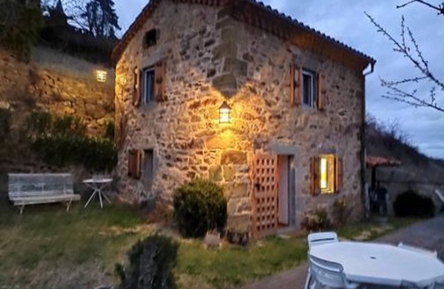 Vineyard house with terrace and fireplace