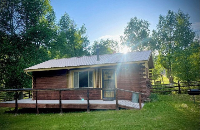 Vintage TATA River Cabin #8: Shavano Cabin