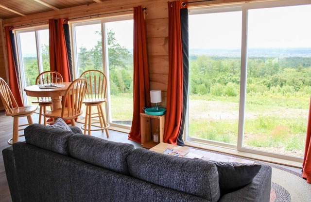 Vista Catamount Cabin
