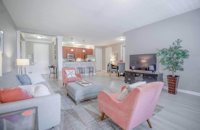 Vista Cay Lakeview Joy. Next to Pool, Walk to Epic Universe and the OCCC