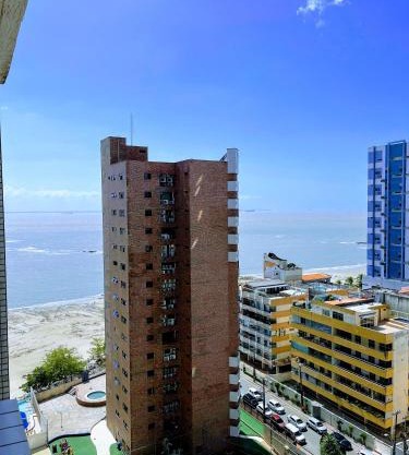 Vista Mar e Lagoa - Cozinha e Frigobar - Apartamento Flat Próximo à Praia