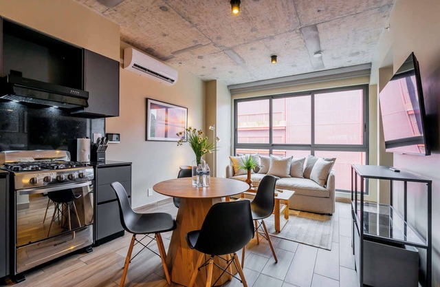 w* | Excited 1BR w/Great Pool in Centriqo