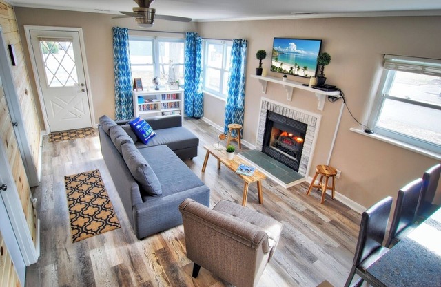 ❤️ Waddle Inn ❤️ Luxury Cottage on Tecumseh Island
