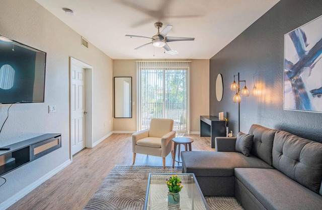 Walk To ASU Spacious | Pool, Gym, W/D & Parking