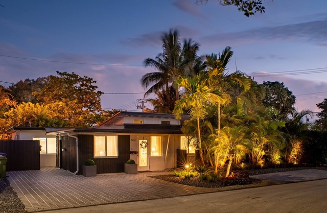 Walk to Wilton Drive - Spacious & Quiet Villa #1