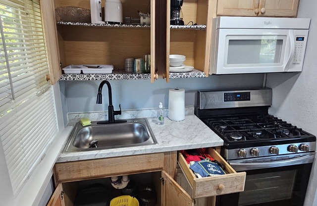Walking distance to Chesapeake 2