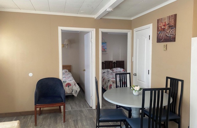 Wasaga Beach Free Parking Free Wifi 5-min walk to main beach