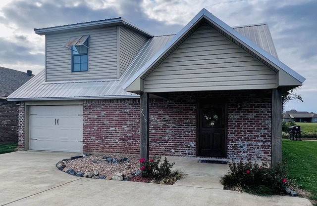Water front Home on Cane River