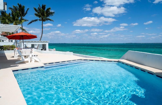 Water's Edge Villa - Oceanfront with Private Pool