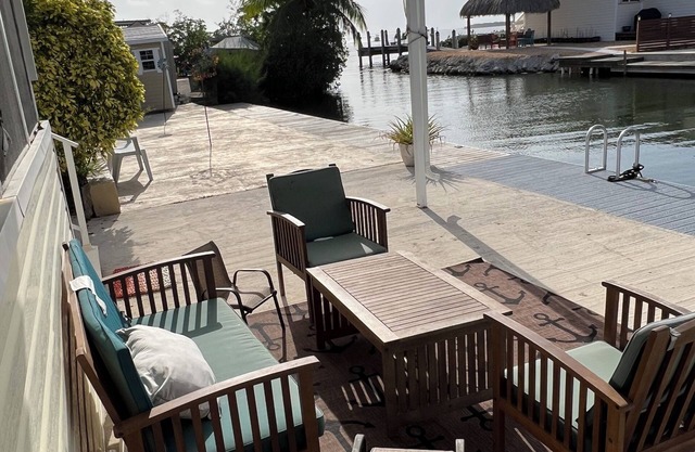 Waterfront Mobile Home -Key Largo florida