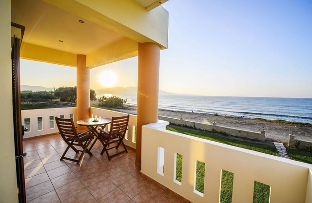 Waterfront with Extraordinary View, Thetis