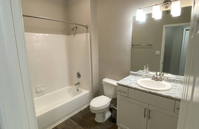 We are located 5 minutes from the bravers stadium, and 15 from downtown Atlanta