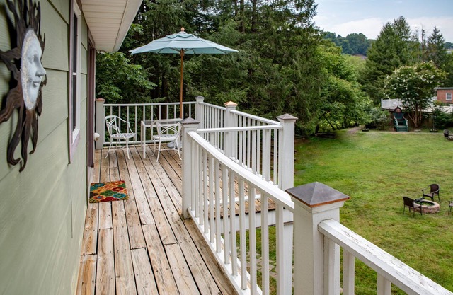 Welcome to the historic Elk River Hotel & Cafe! Located riverfront on the beautiful Elk River, and just 2 miles from I-79, you are moments away from all that the Sutton area has to offer. Guest in town to enjoy the gorgeous outdoor scenery and recrea