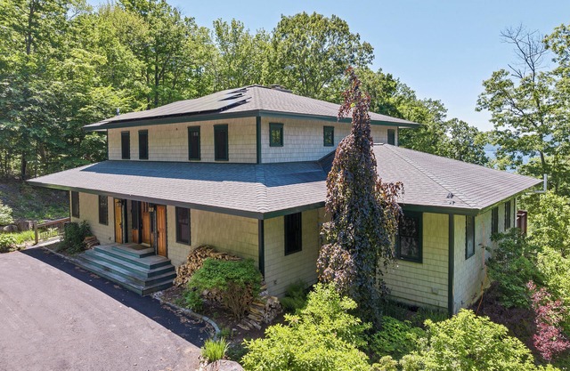 Welcome to your lakeside sanctuary at White Pine on Squam