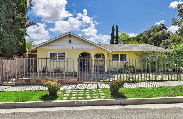 West Hills Retreat 3BR 2BA Ideal for Relocating Families & Working Professionals