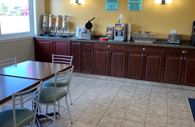 Westway Inn Motel