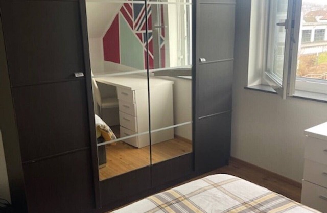 WG Zimmer in Albstadt-ebingen zu Vermieten. Mehr Info 015141480395 Viele Grüße