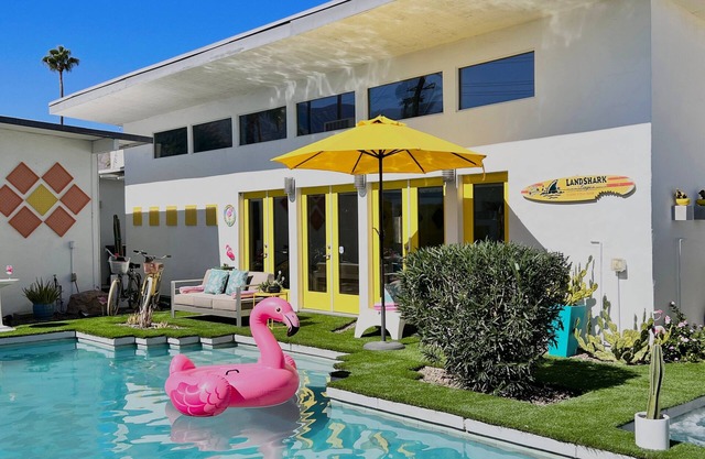 Where LOVE Meets LUXURY: YOUR Mid-Century Escape!n"An UNFORGETABLE EXPERIENCE!"
