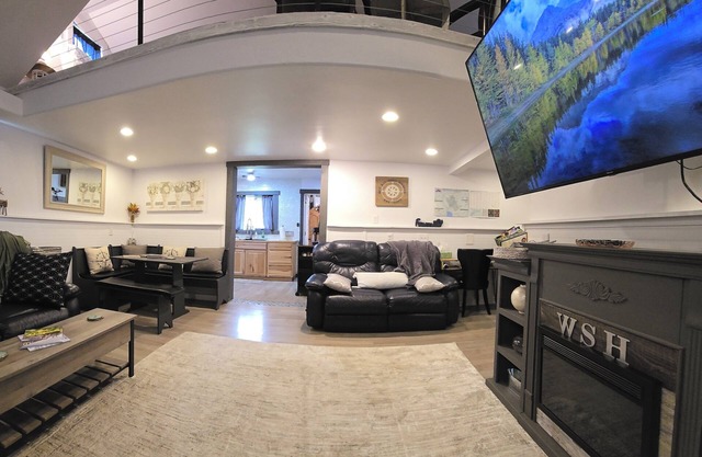 Whitefish Stage Hideaway~n~Gateway To Glaciern100-5 Star Vacation Rental Reviews