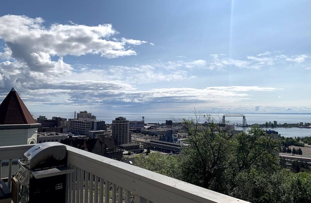 Whole House | Lake & Lift Bridge Overlook