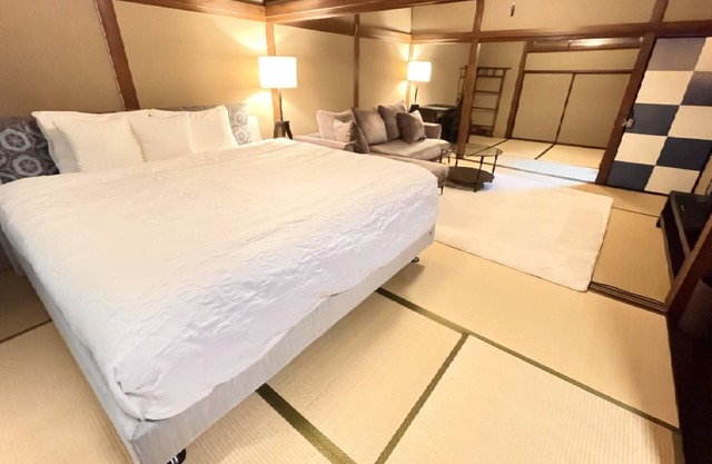 Whole house rental/Nara Nara