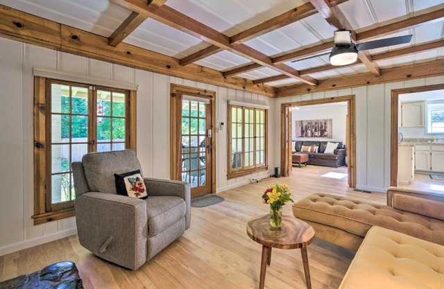 Wine Country Escape with Hot Tub in River Pines!