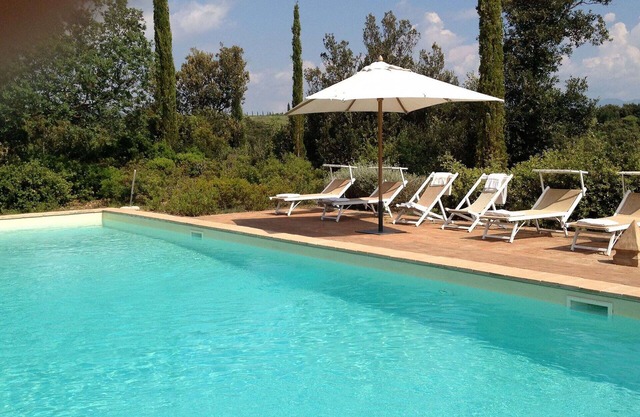 Wonderful private villa for 14 guests with A/C, WIFI, private pool, TV, panoramic view and parking