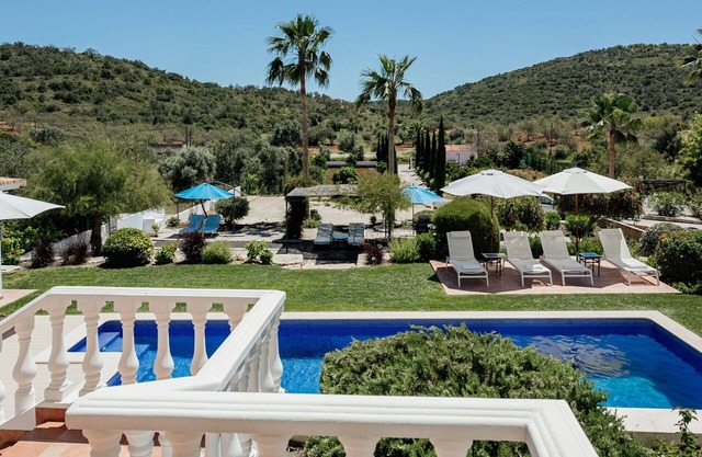 Wonderful private villa with private pool, A/C, WIFI, TV, patio, panoramic view and parking