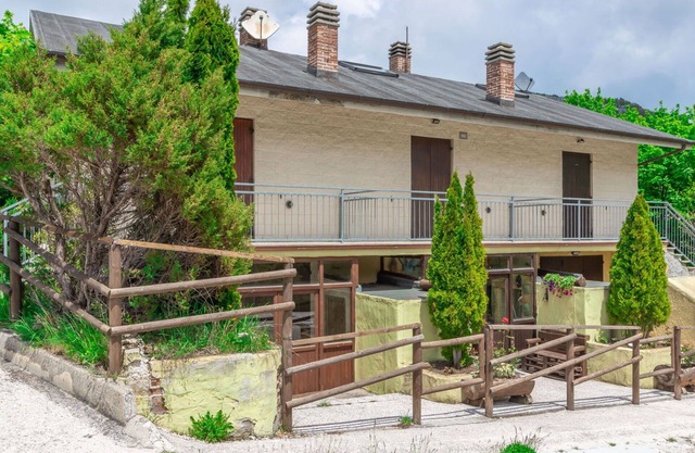 Wonderful private villa with WIFI, TV, balcony, pets allowed, panoramic view and parking