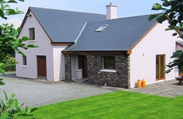 Wonderful Sea Views, Walks, Hiking, Beaches, Fishing, Family Friendly, WiFi
