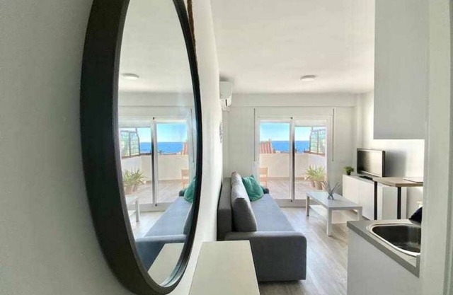 Wonderful studio with terrace and sea views, in Pedregalejo neighborhood